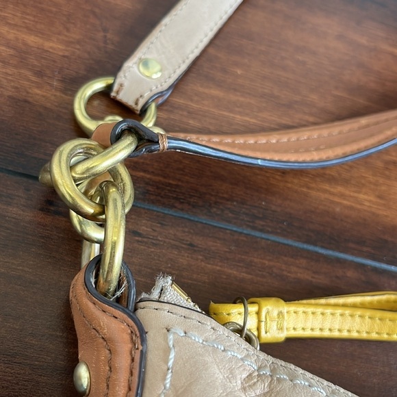 Coach Poppy Leather Colorblock Perri Hippie Covertible Bag Cream Yellow Mauve - Picture 6 of 16